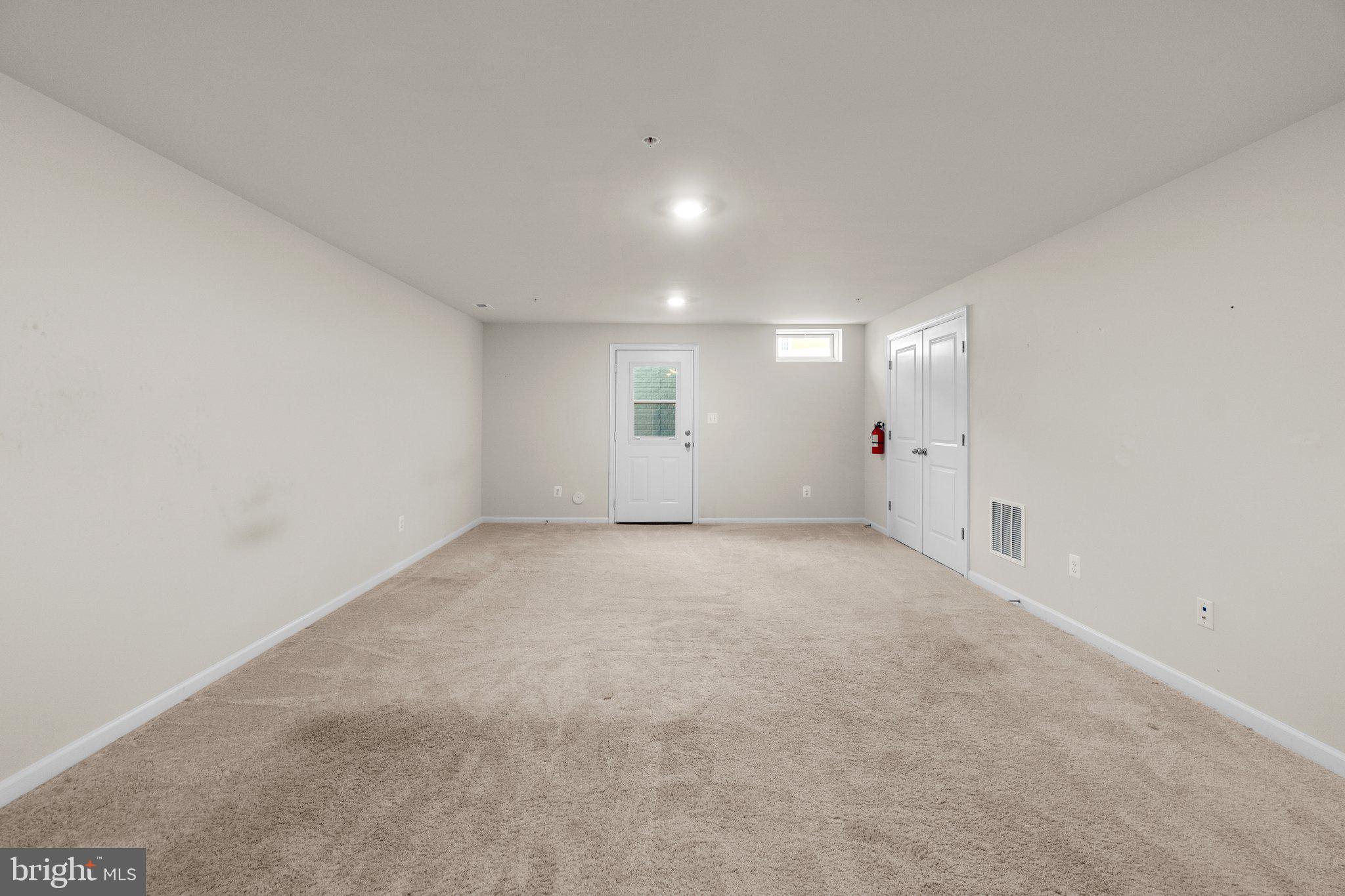 6 Westview Dr
