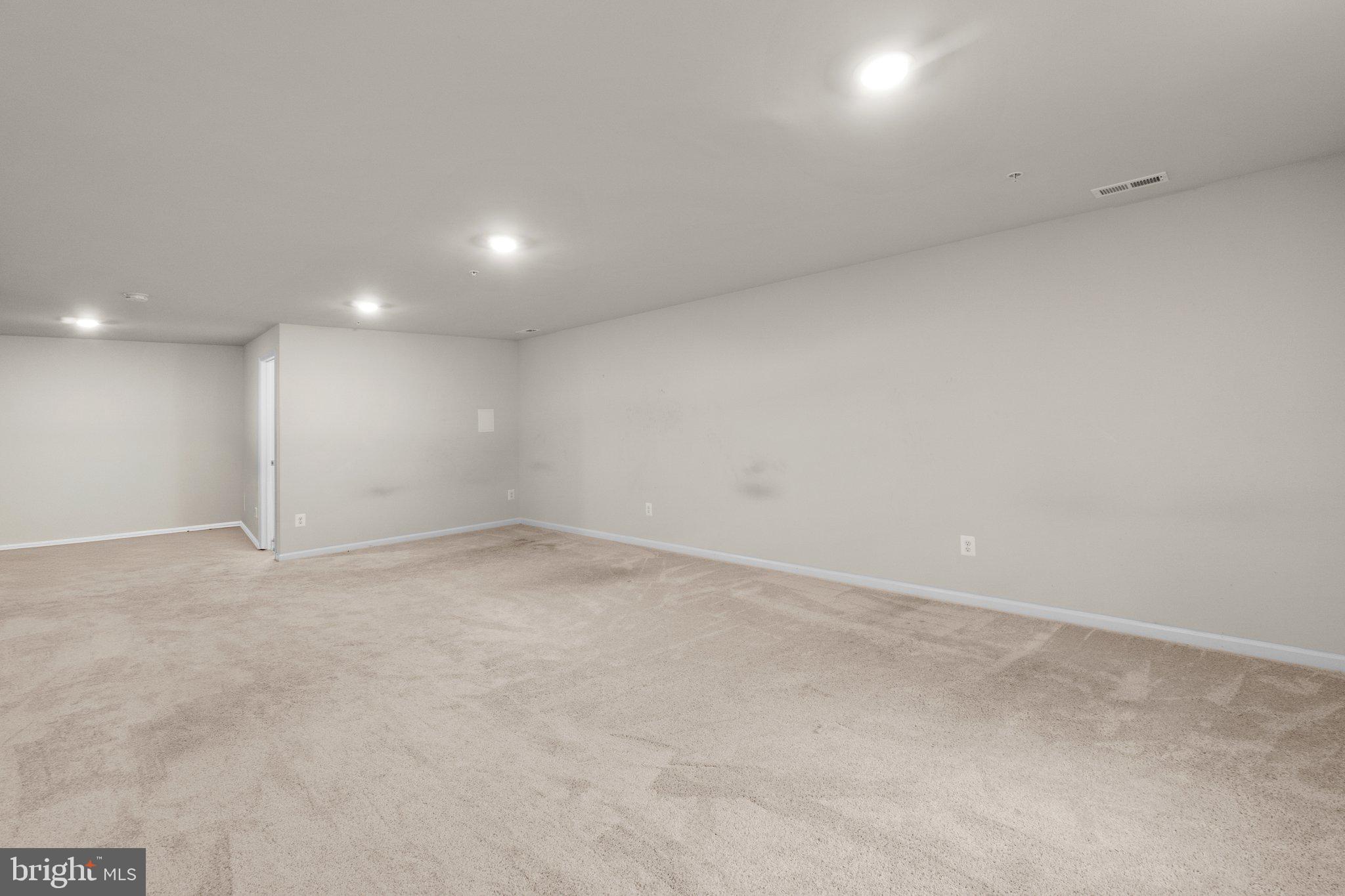 6 Westview Dr