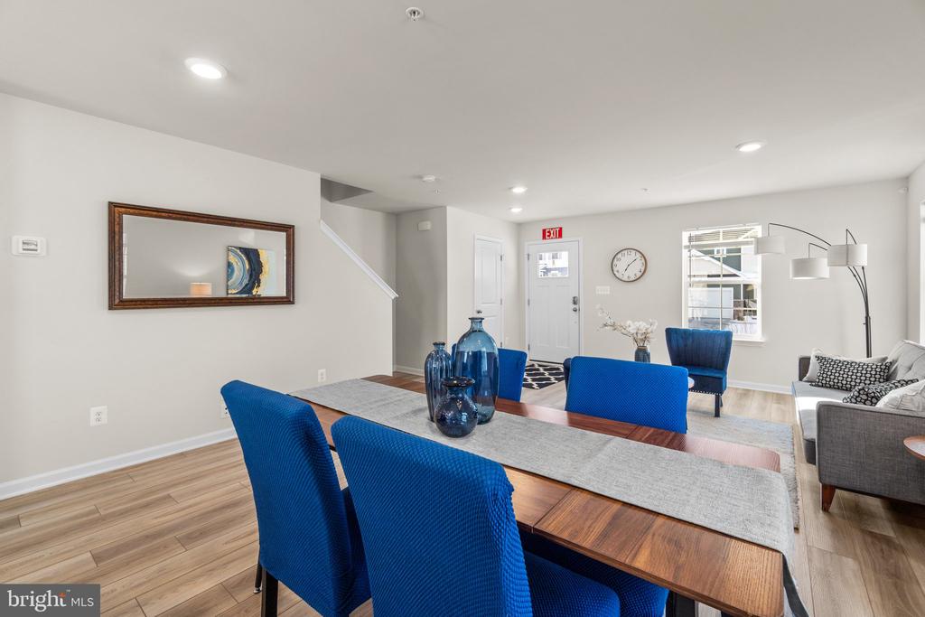 6 Westview Dr