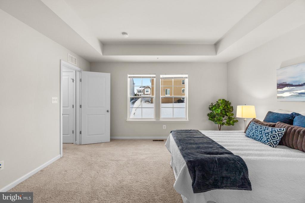 6 Westview Dr