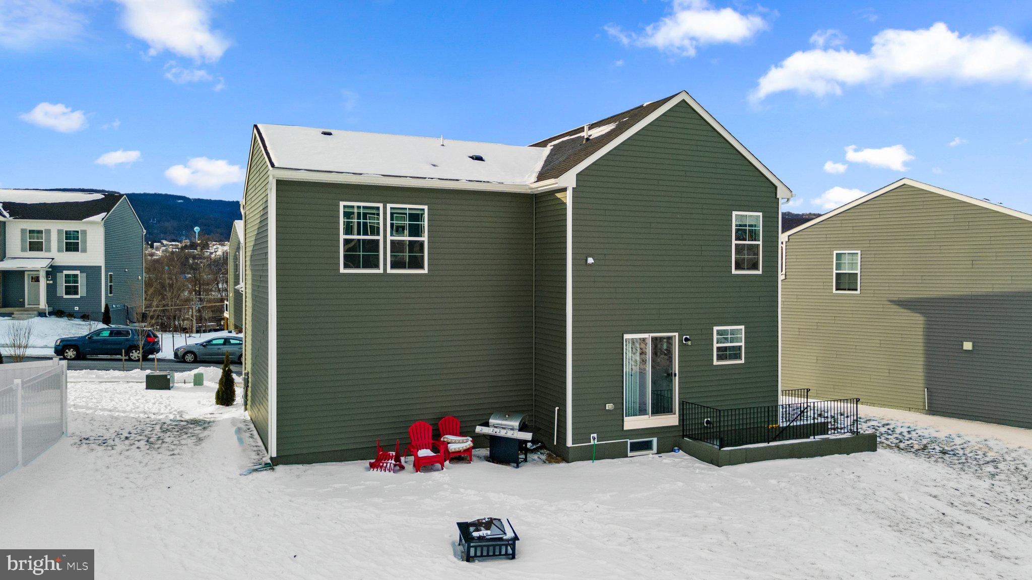 6 Westview Dr