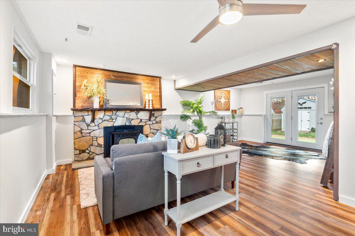1803 WILLOW CREEK COURT