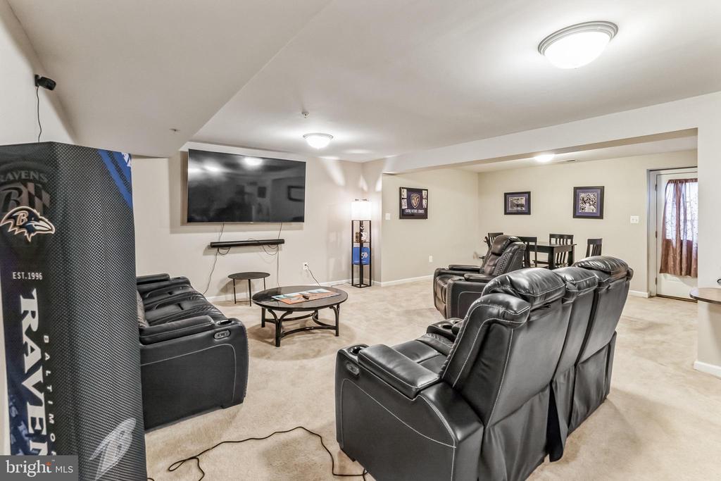 2124 BATTERY LANE