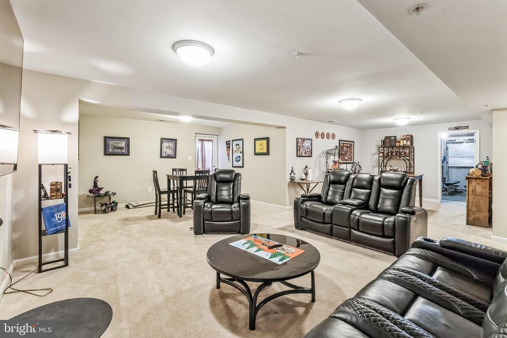 2124 BATTERY LANE