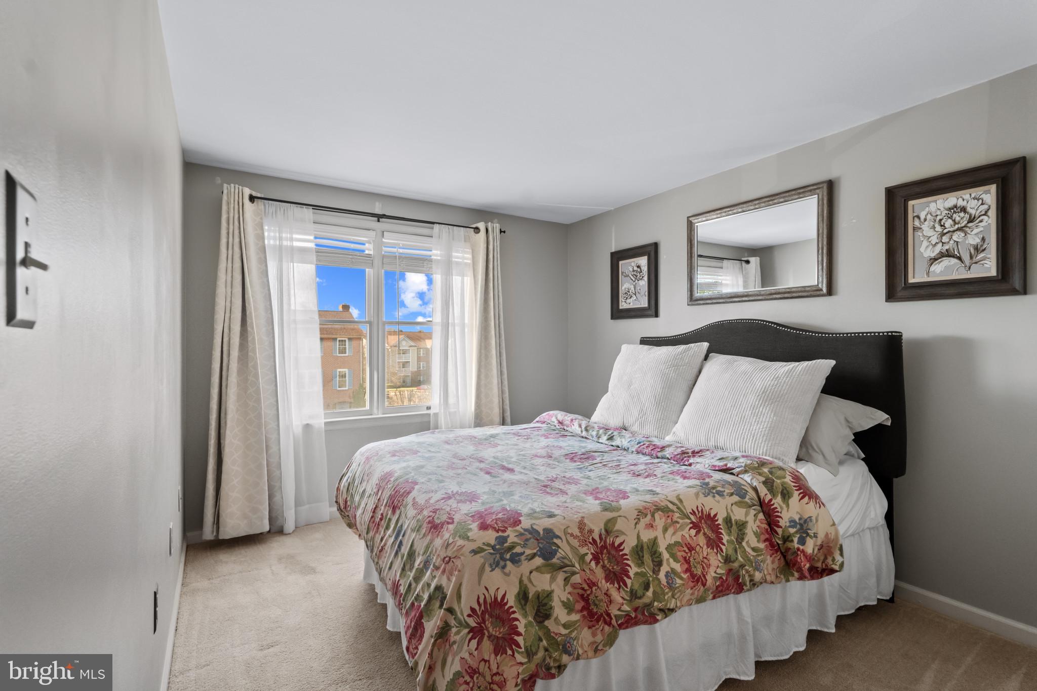 8024 HOLLOW REED COURT