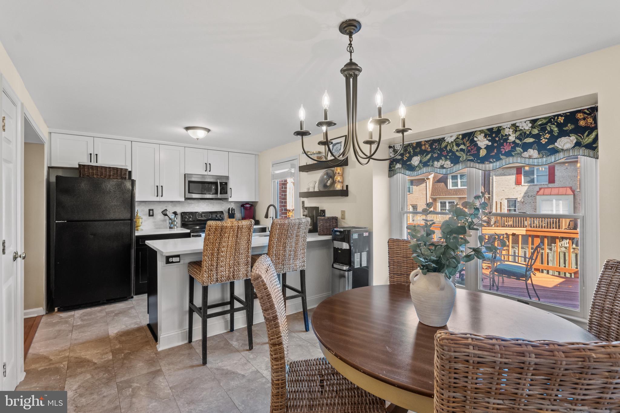 8024 HOLLOW REED COURT