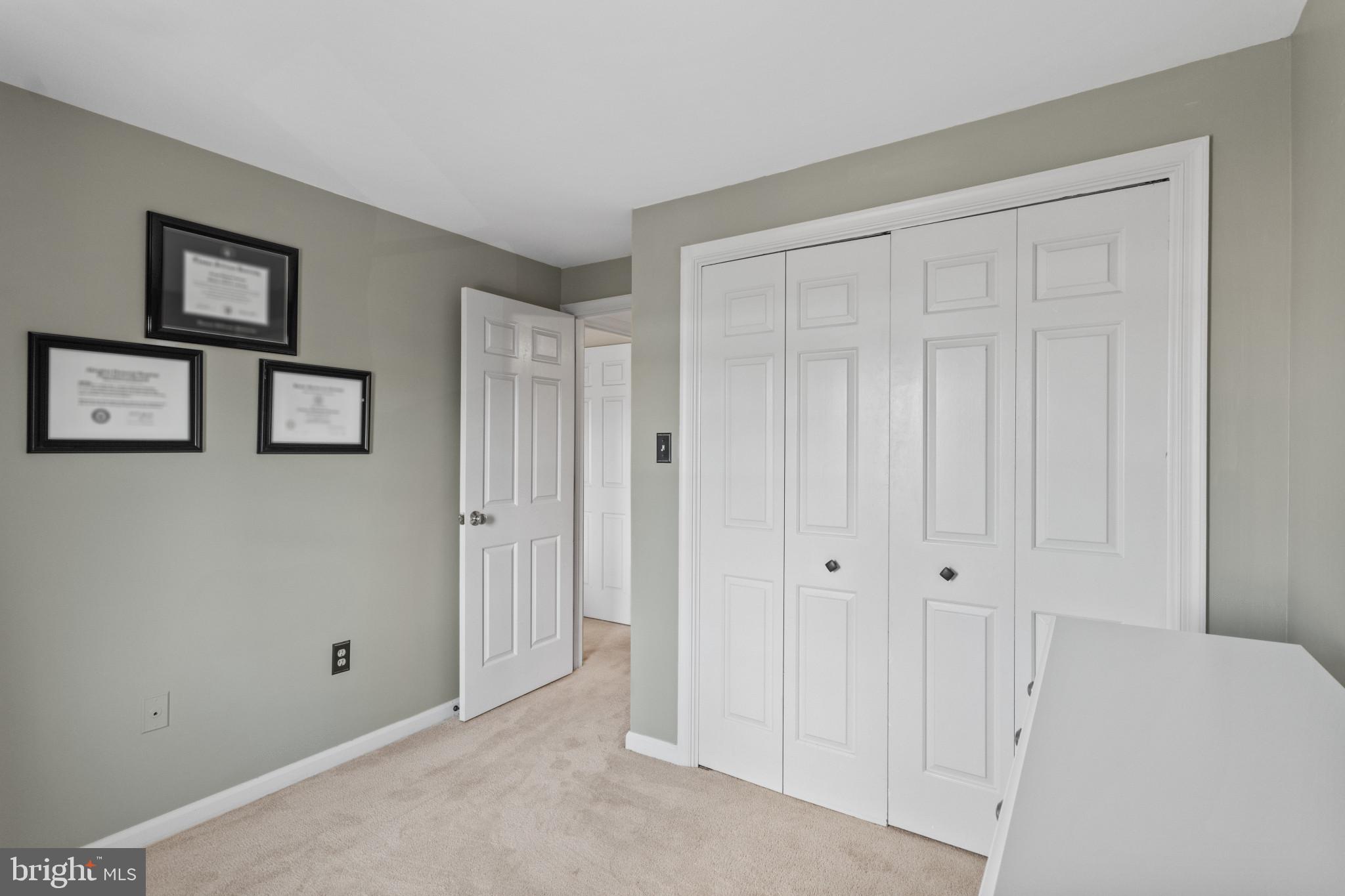 8024 HOLLOW REED COURT