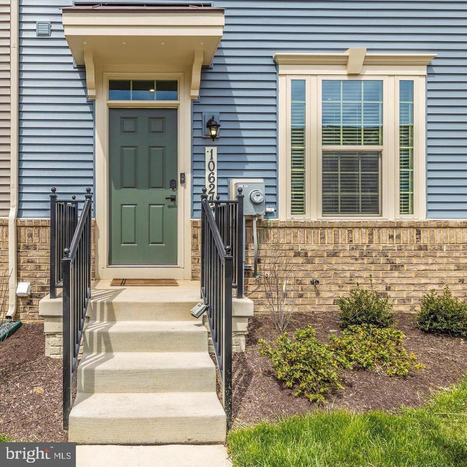 10624 Brewerton Ln