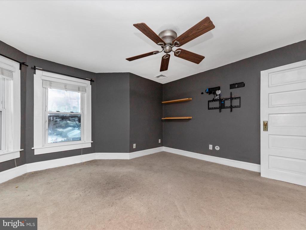 1802 S MAIN