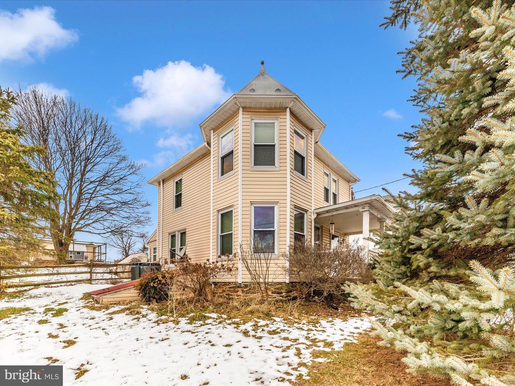 1802 S MAIN