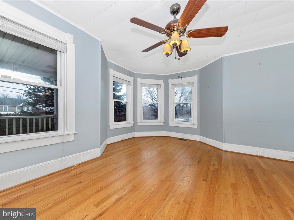 1802 S MAIN