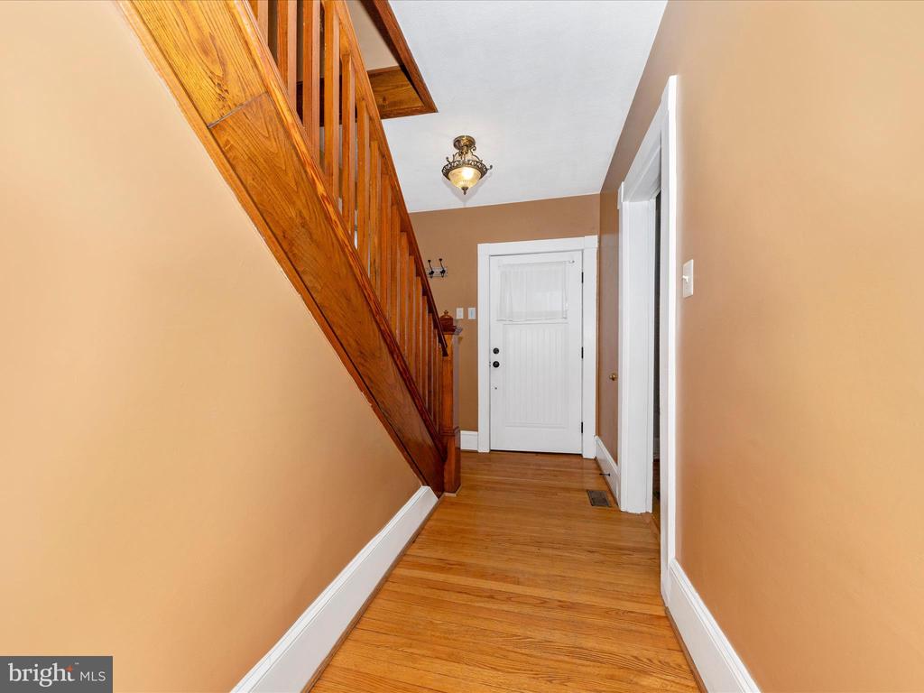 1802 S MAIN