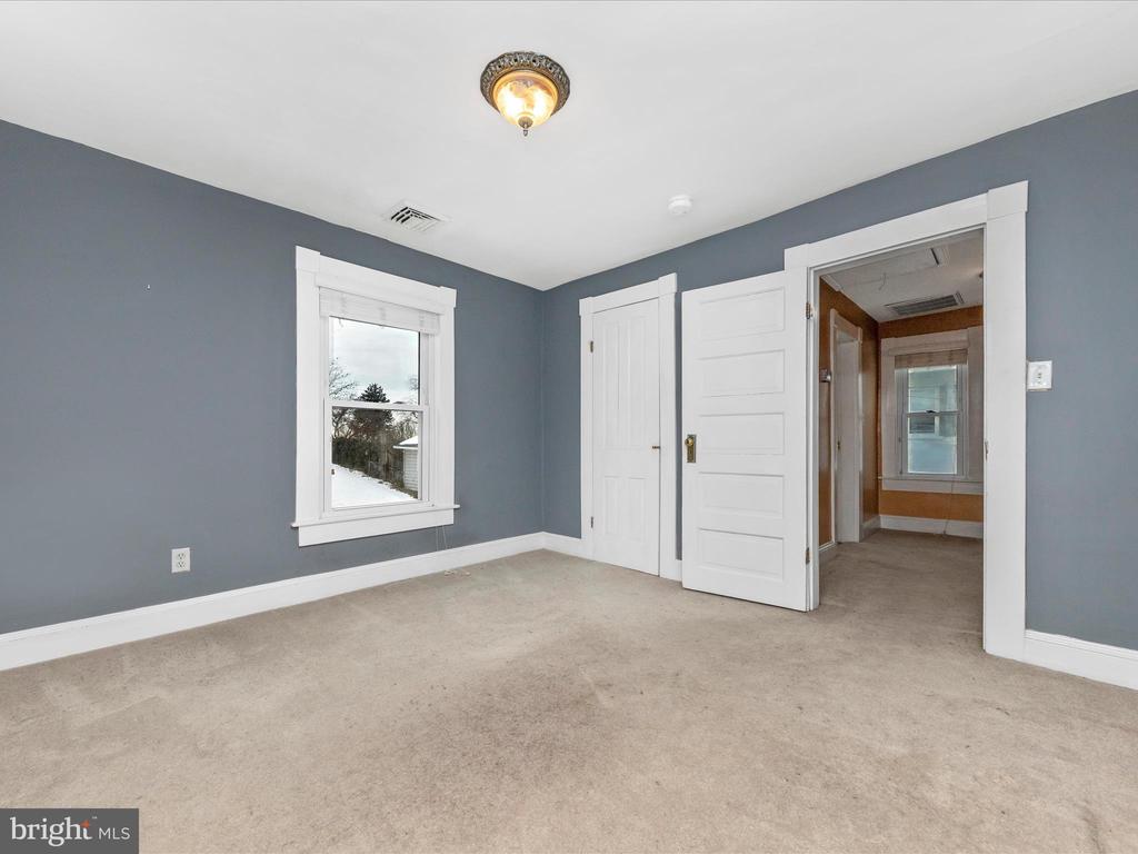 1802 S MAIN
