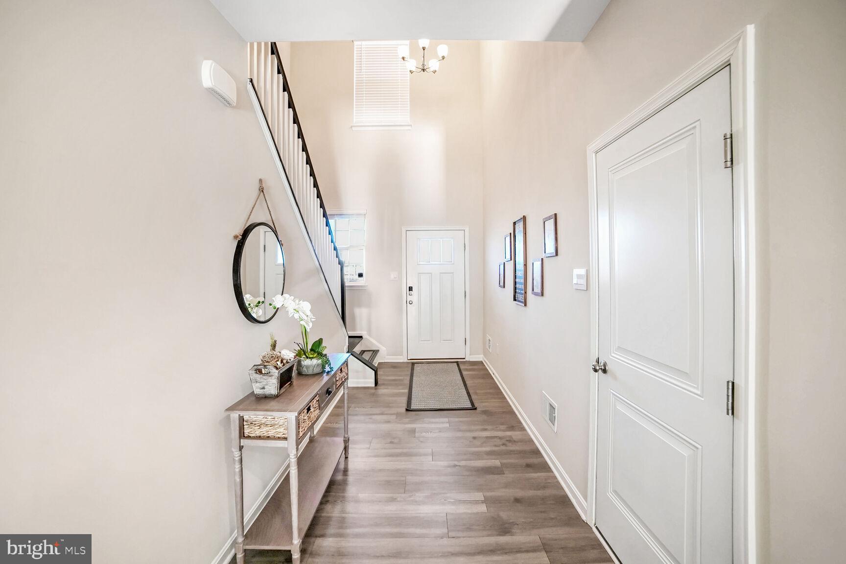 490 Herringbone Way