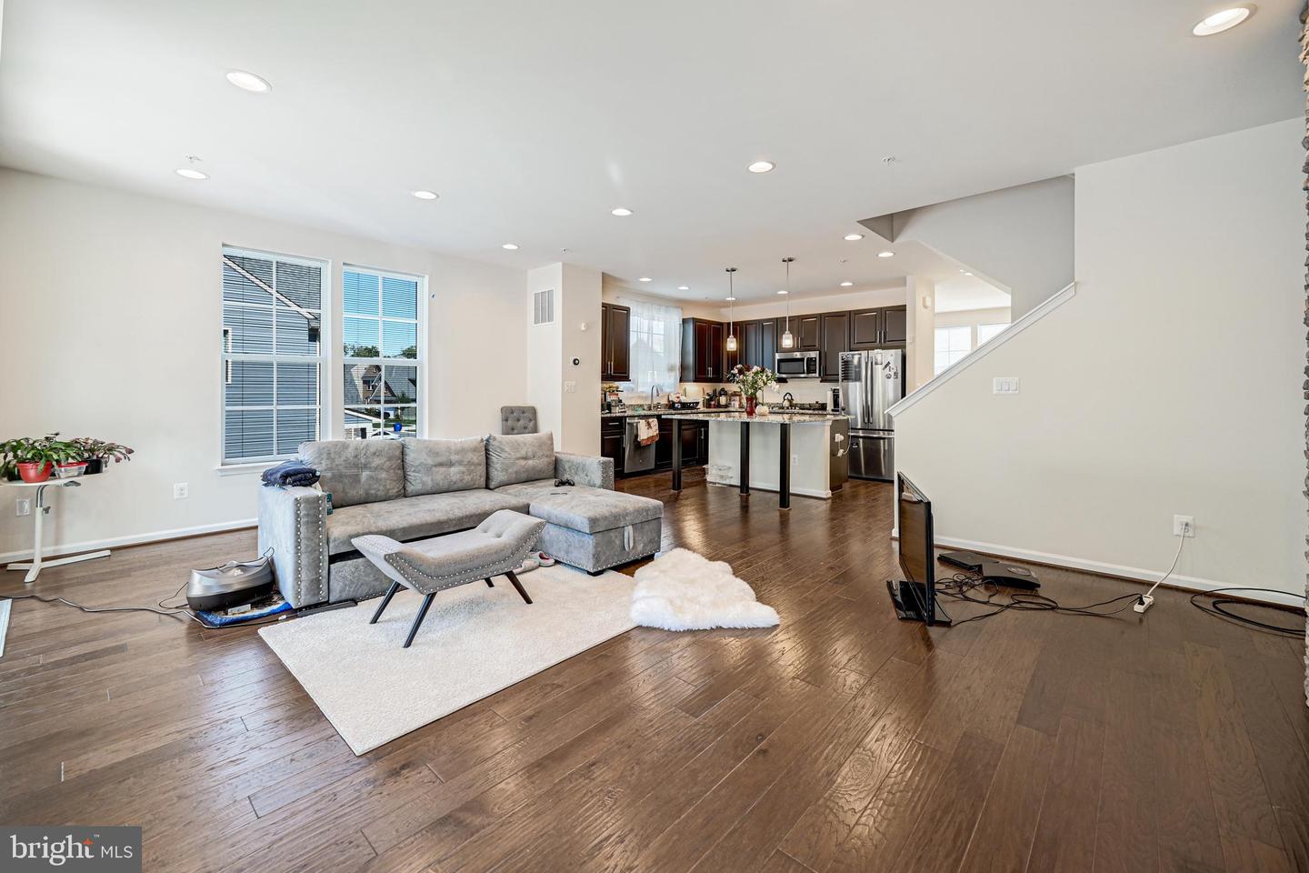 5664 SCOTT RIDGE PL