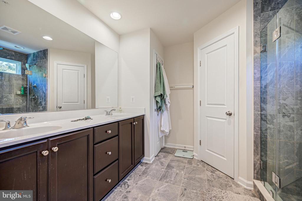 5664 SCOTT RIDGE PL