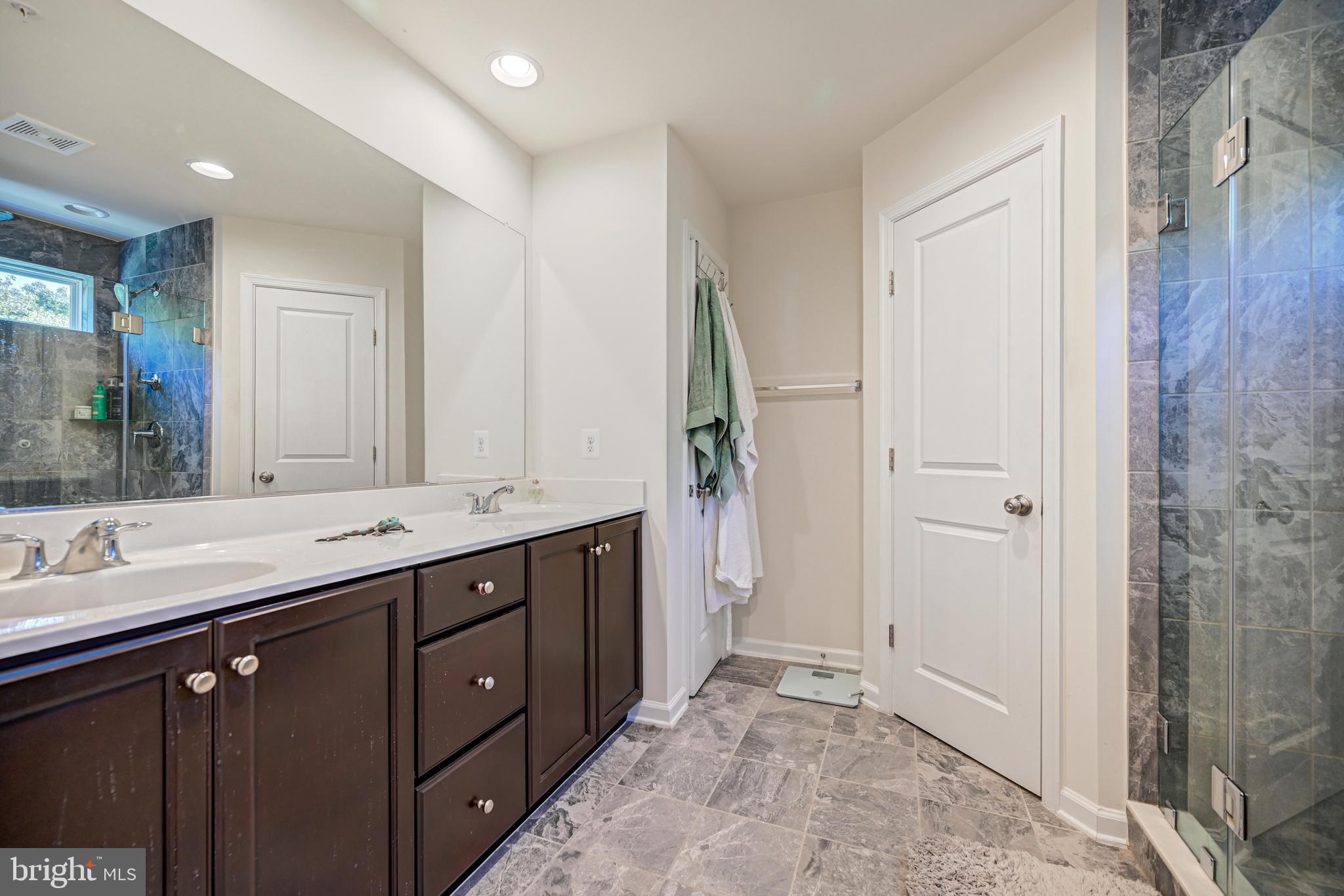 5664 SCOTT RIDGE PL
