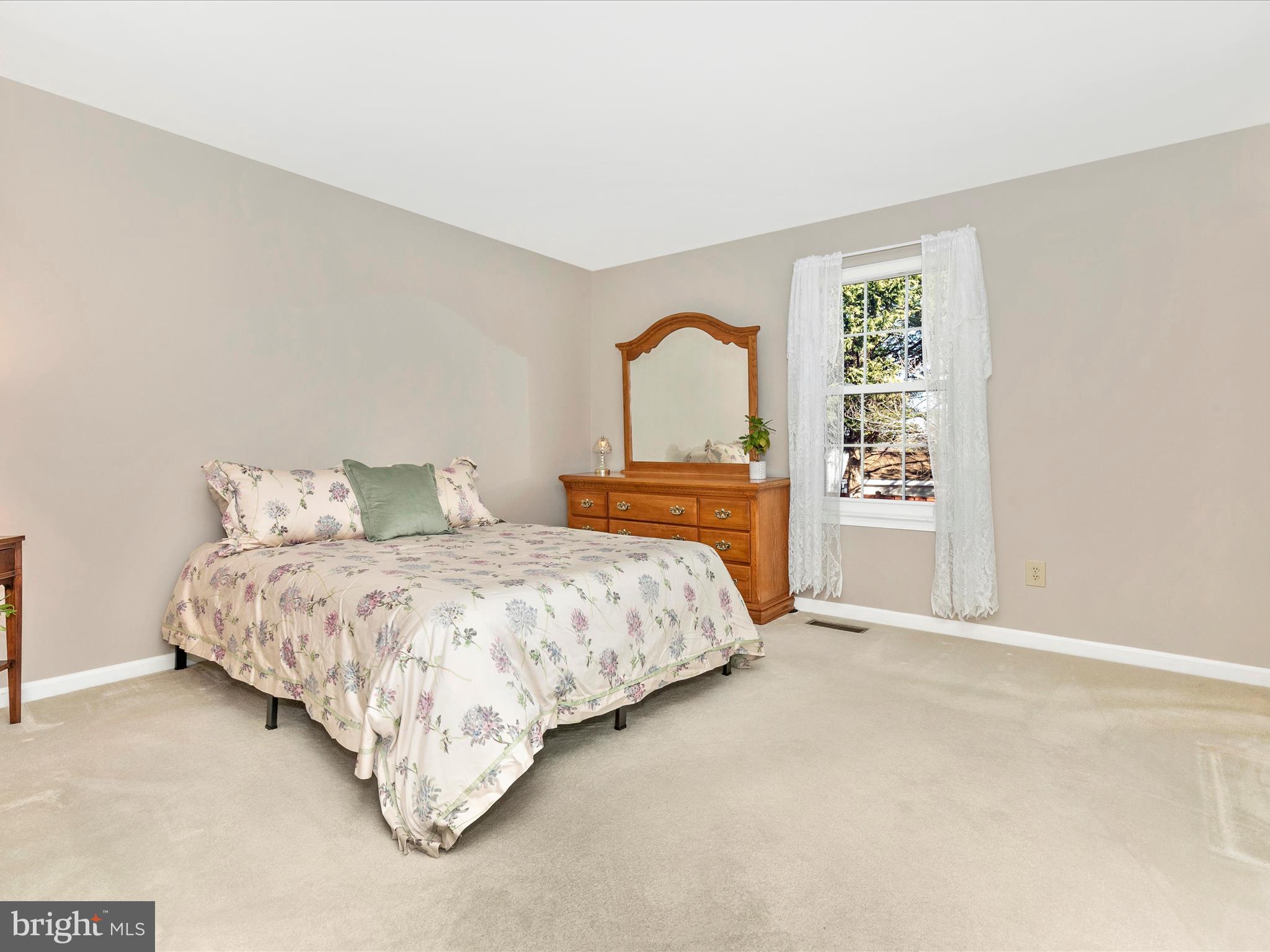 216 Lake Coventry Dr