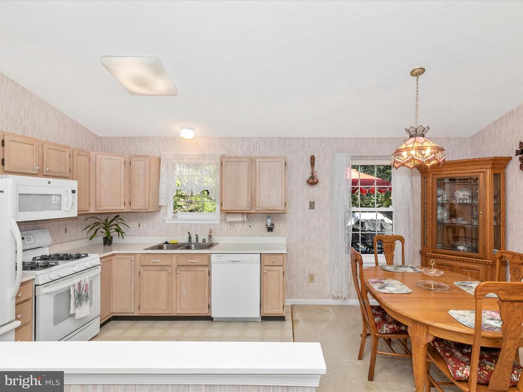 216 Lake Coventry Dr