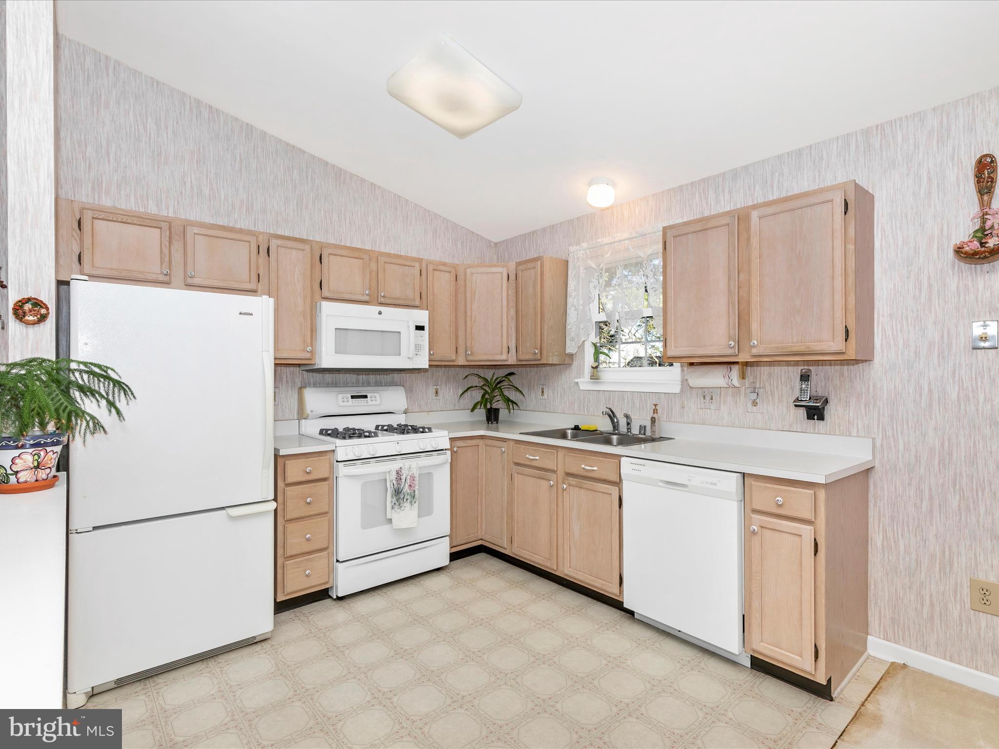 216 Lake Coventry Dr