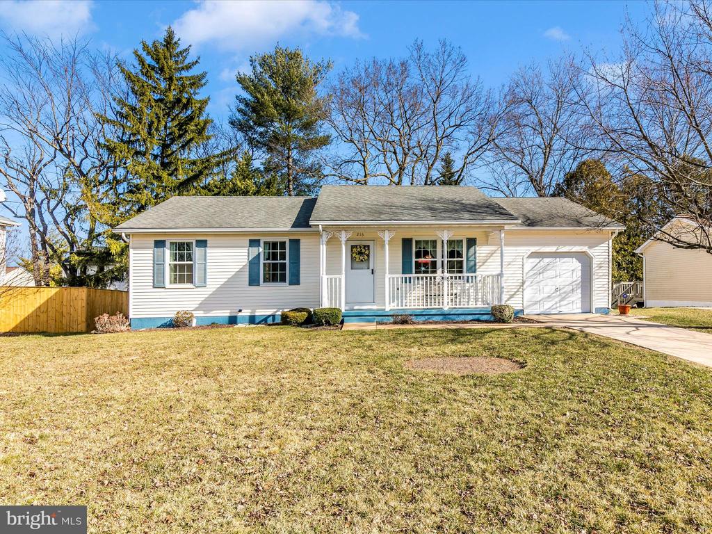 216 Lake Coventry Dr