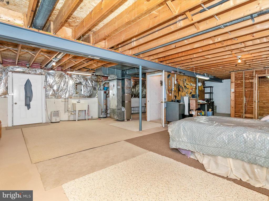 216 Lake Coventry Dr