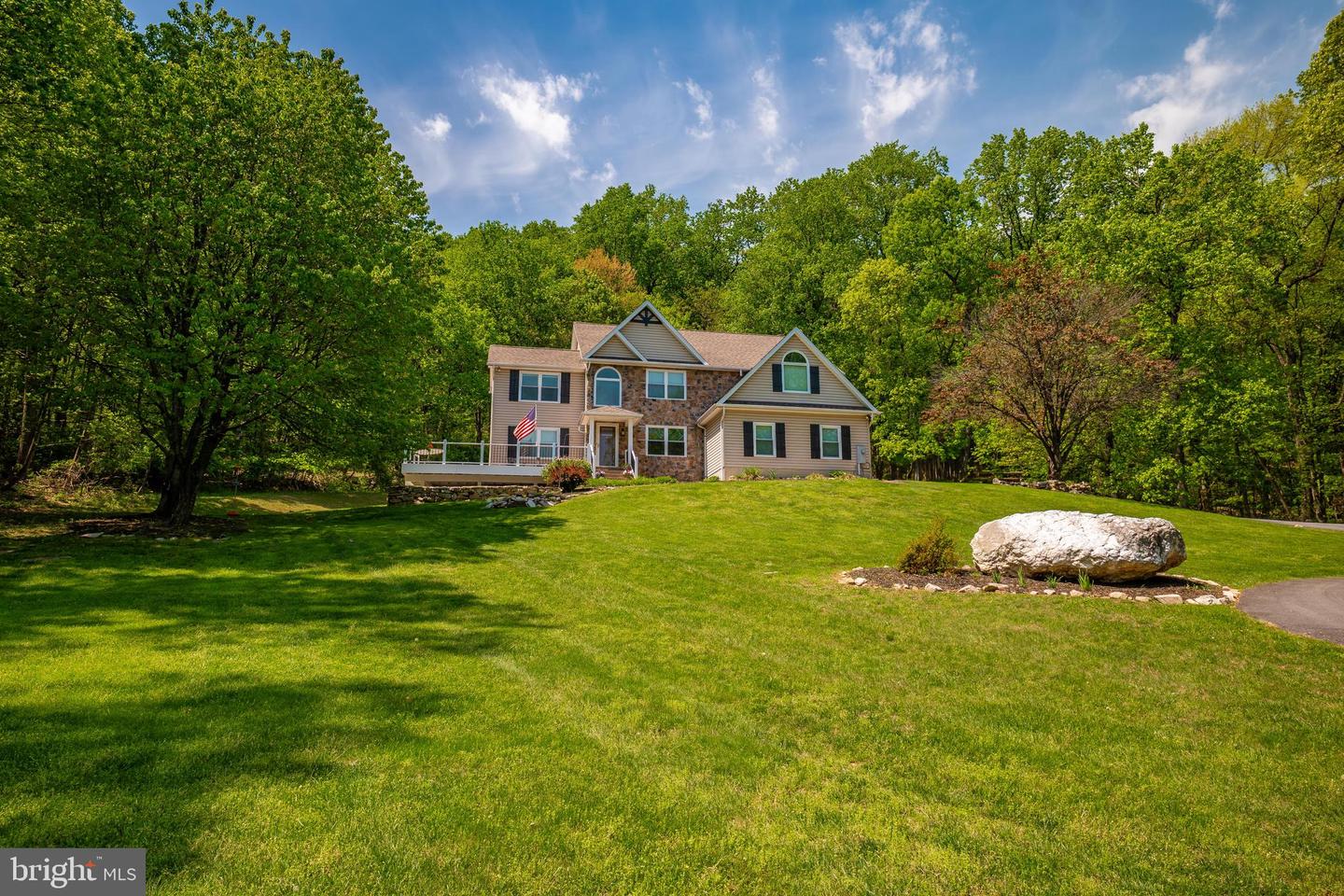 9833 Fox Rd