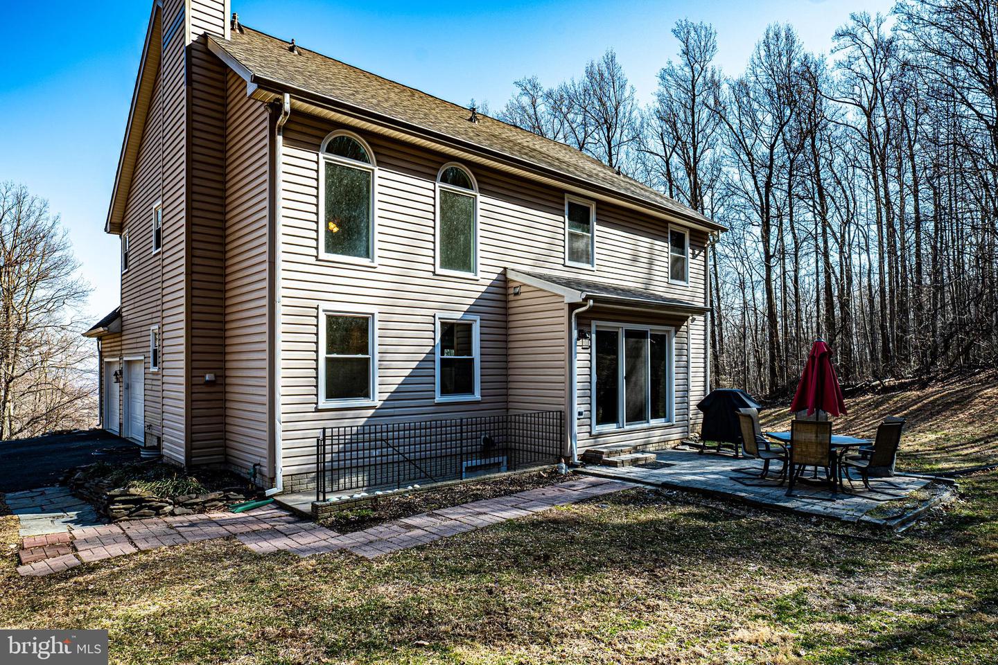 9833 Fox Rd