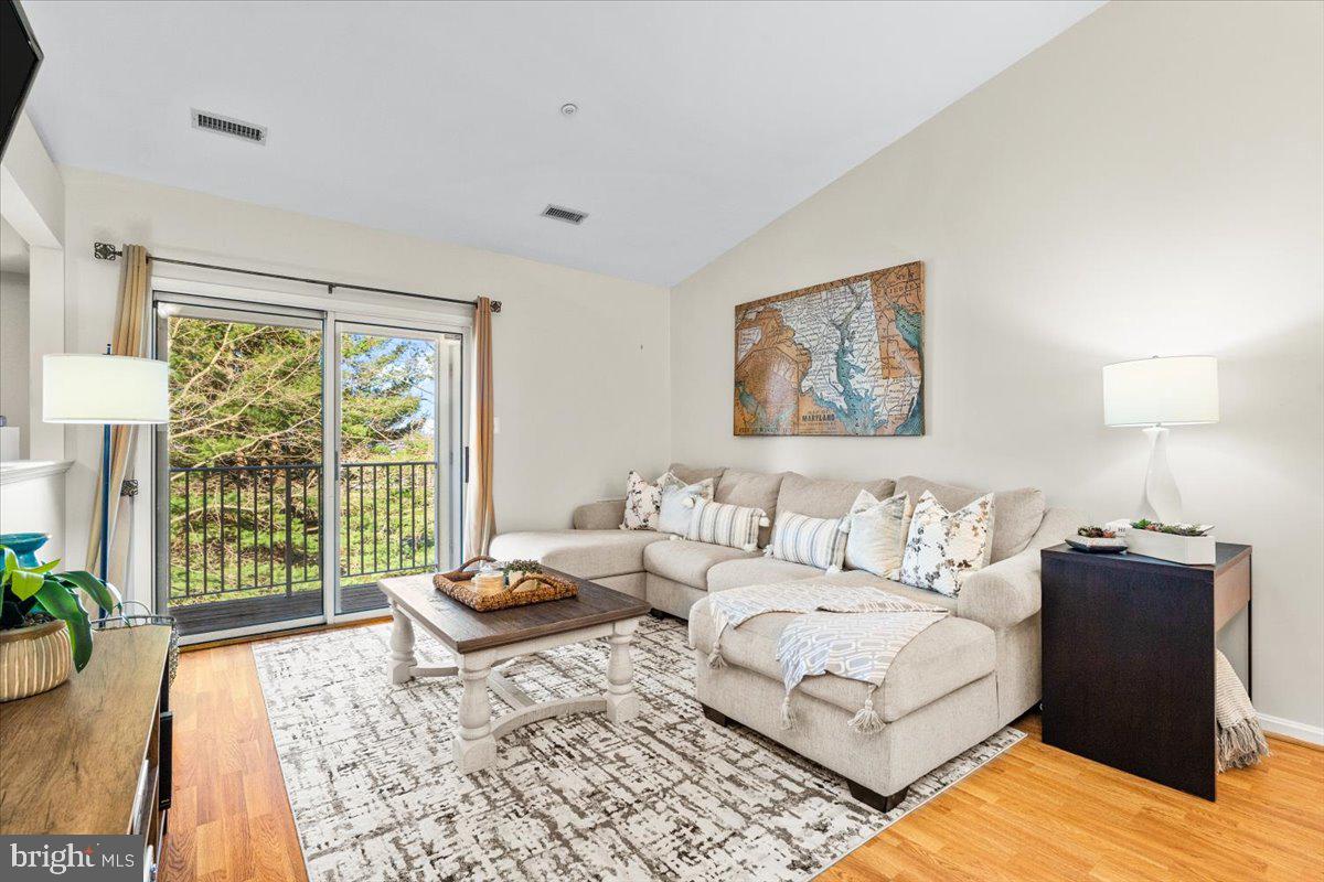 3860 SHADYWOOD DRIVE 3B