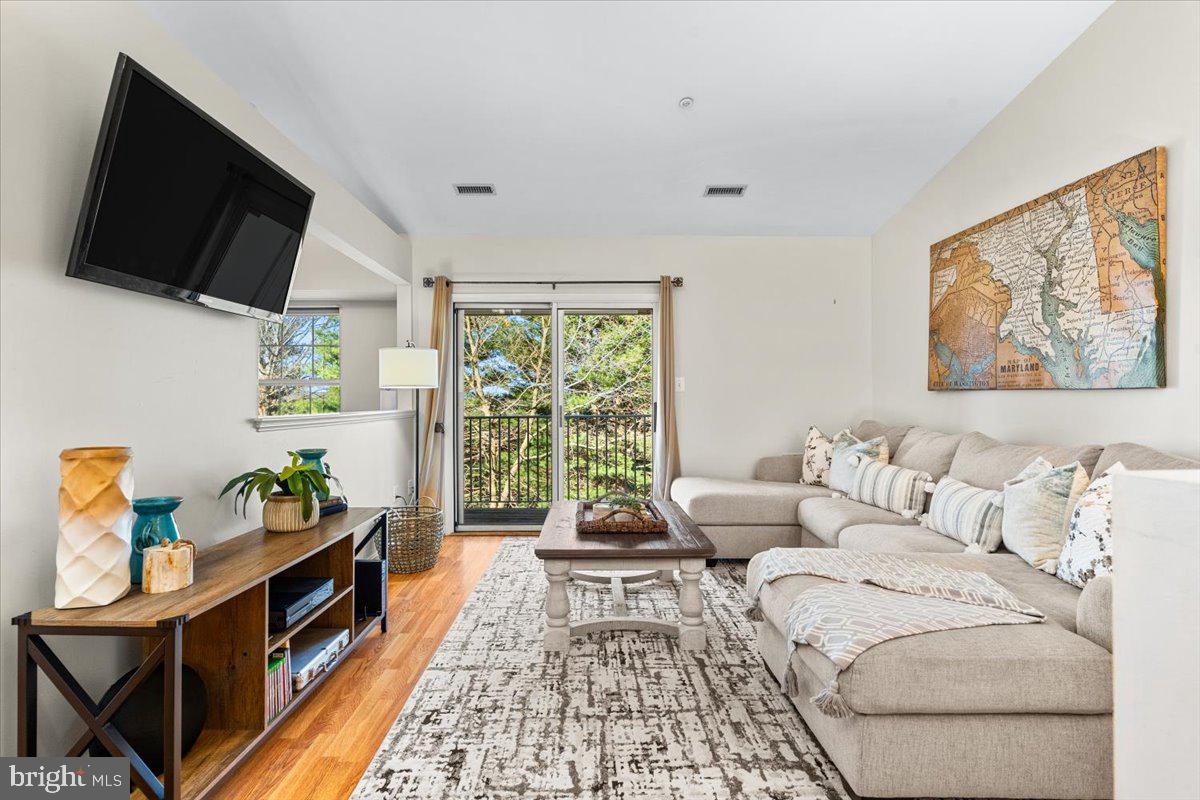 3860 SHADYWOOD DRIVE 3B