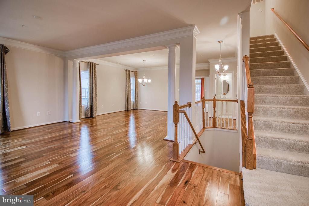 2608-A EGRET WAY