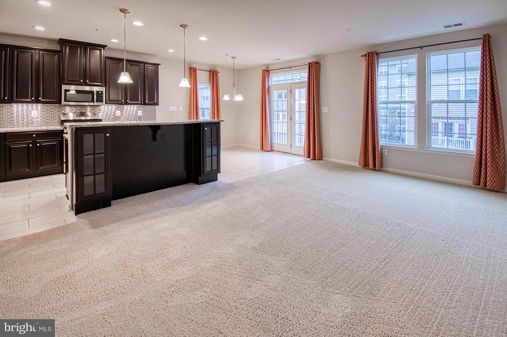 2608-A EGRET WAY