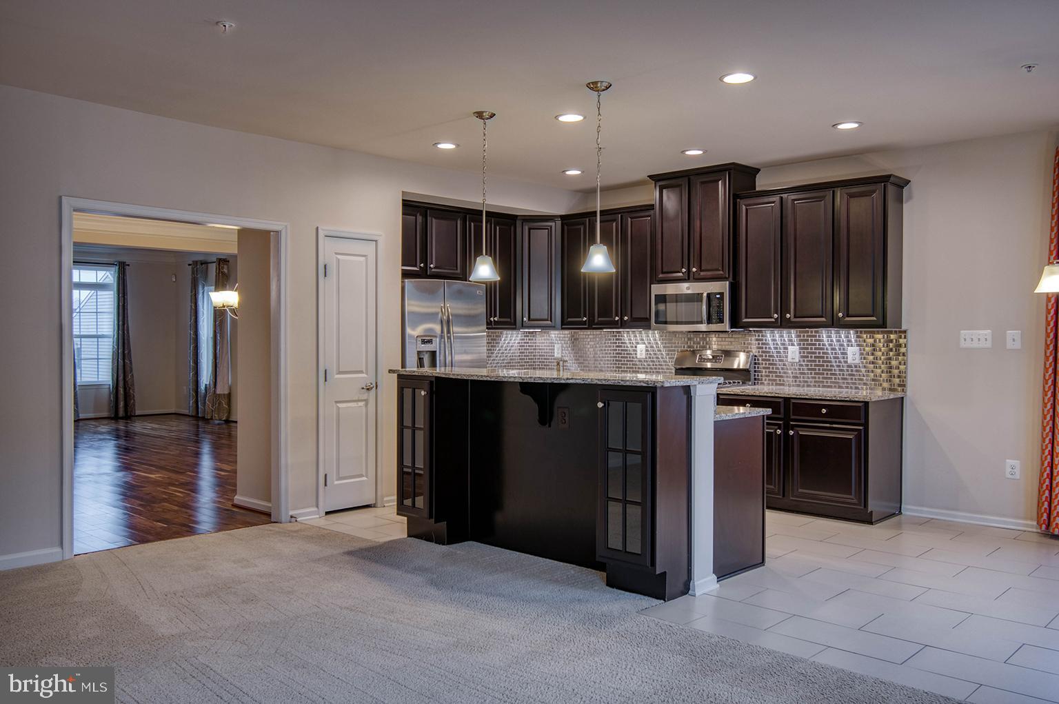 2608-A EGRET WAY