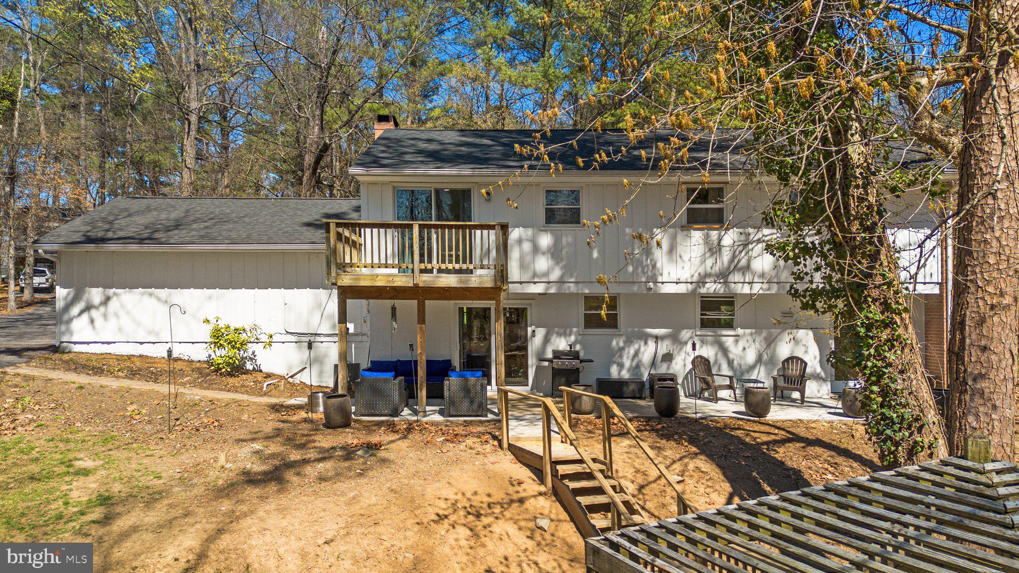 8607 Pinecliff Dr