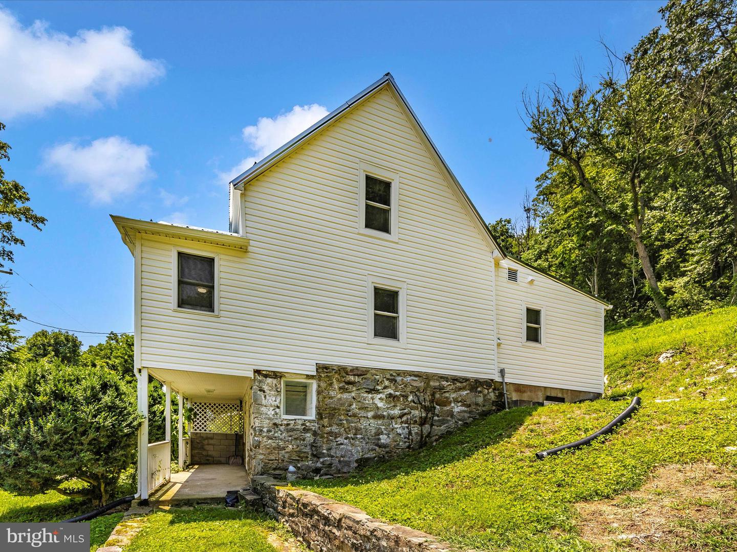 6824 MOUNTAIN CHURCH RD