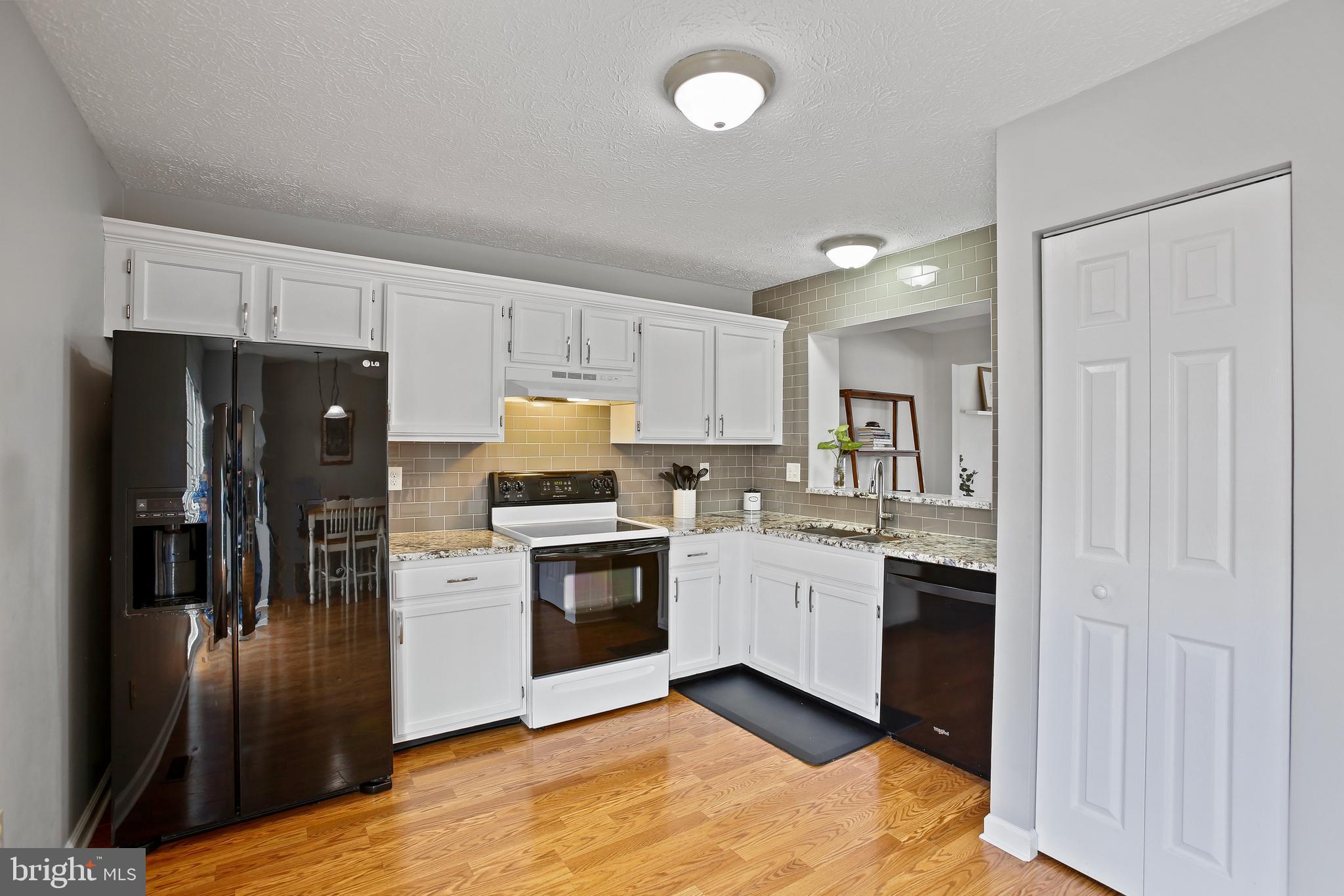 6786 WOOD DUCK COURT