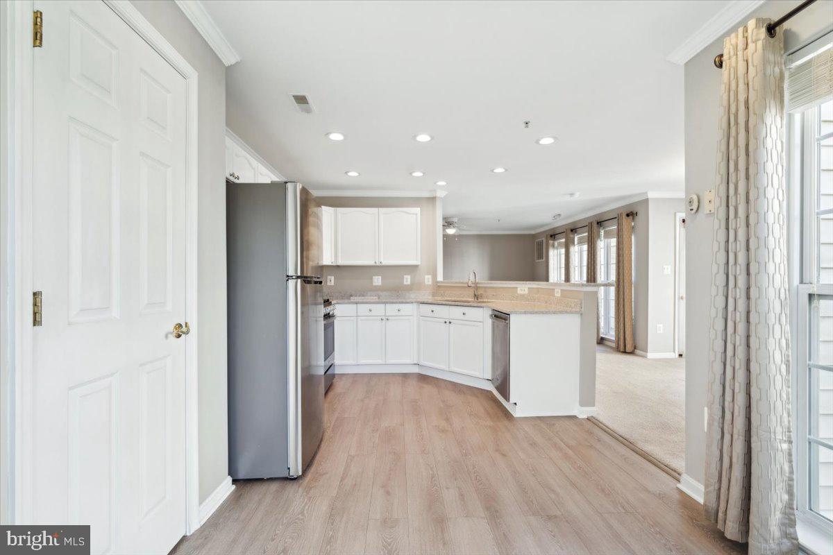 599 CAWLEY DR #2A