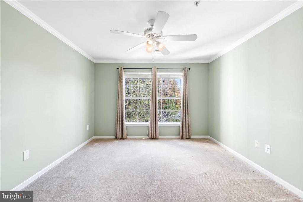 599 CAWLEY DR #2A