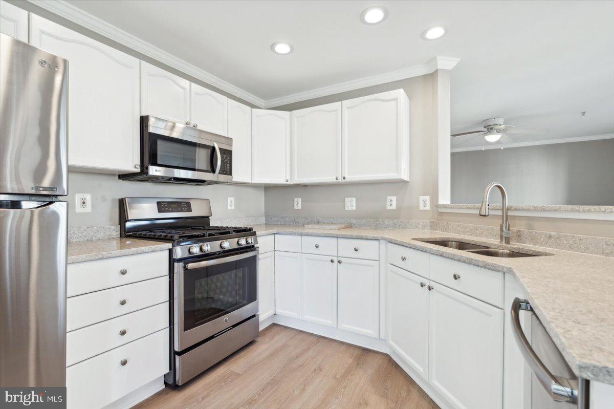 599 CAWLEY DR #2A
