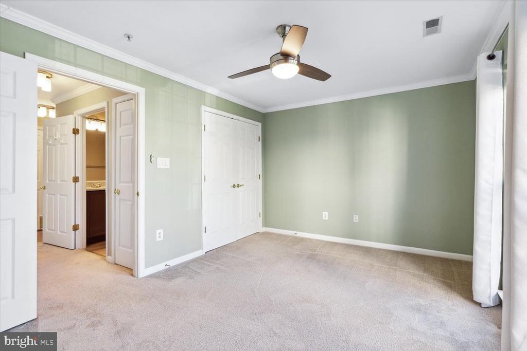 599 CAWLEY DR #2A