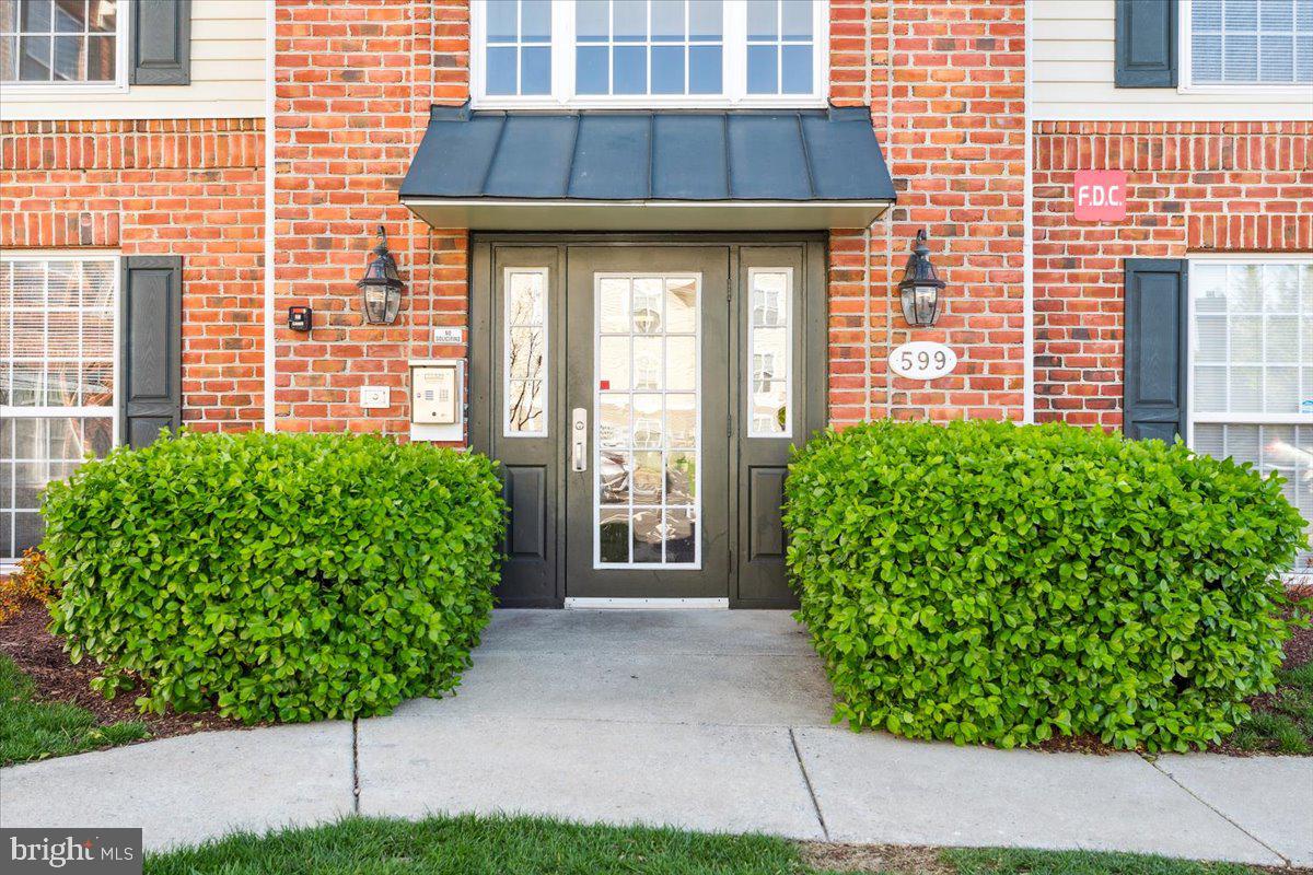 599 CAWLEY DR #2A