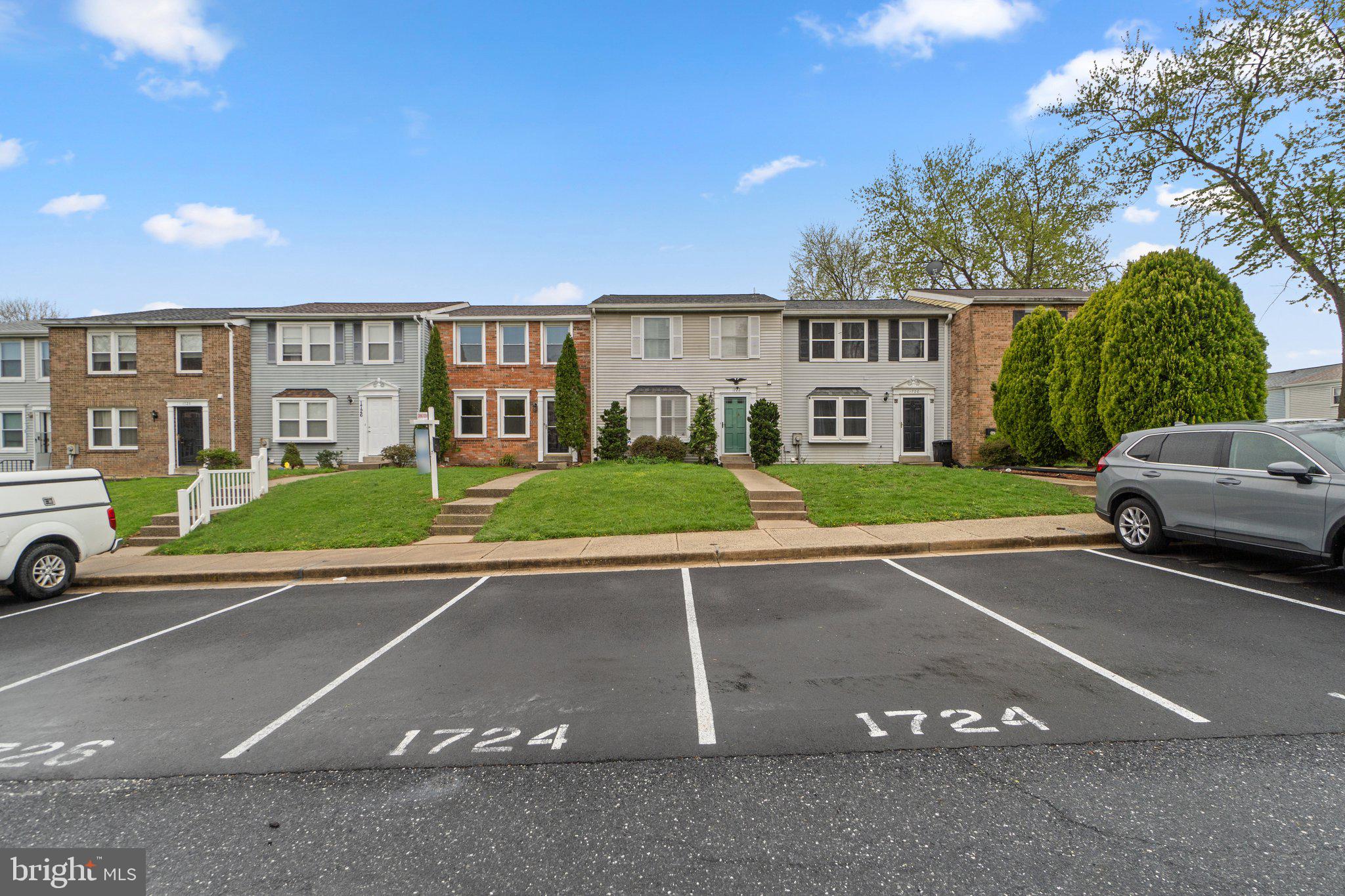 1724 Heather Ln