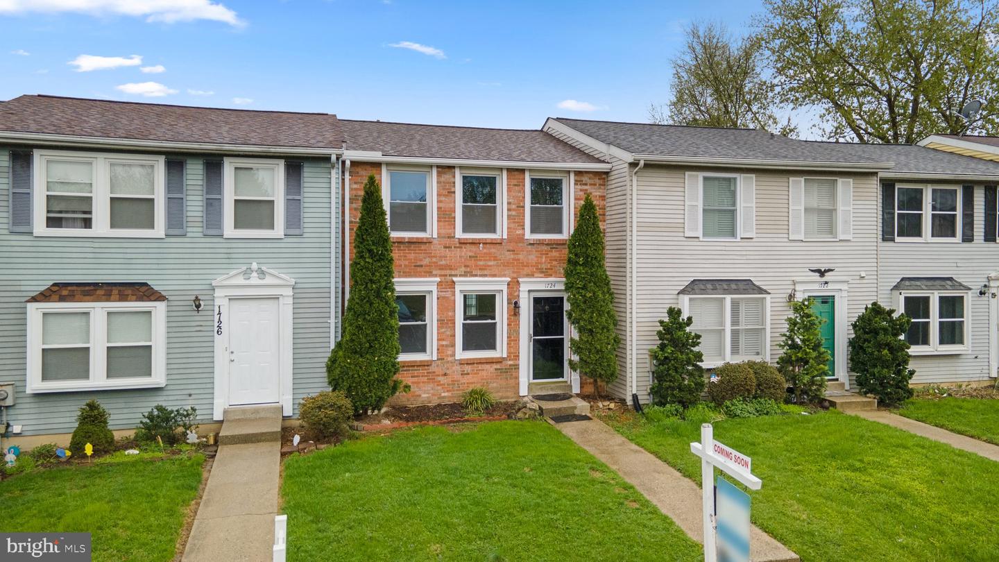 1724 Heather Ln