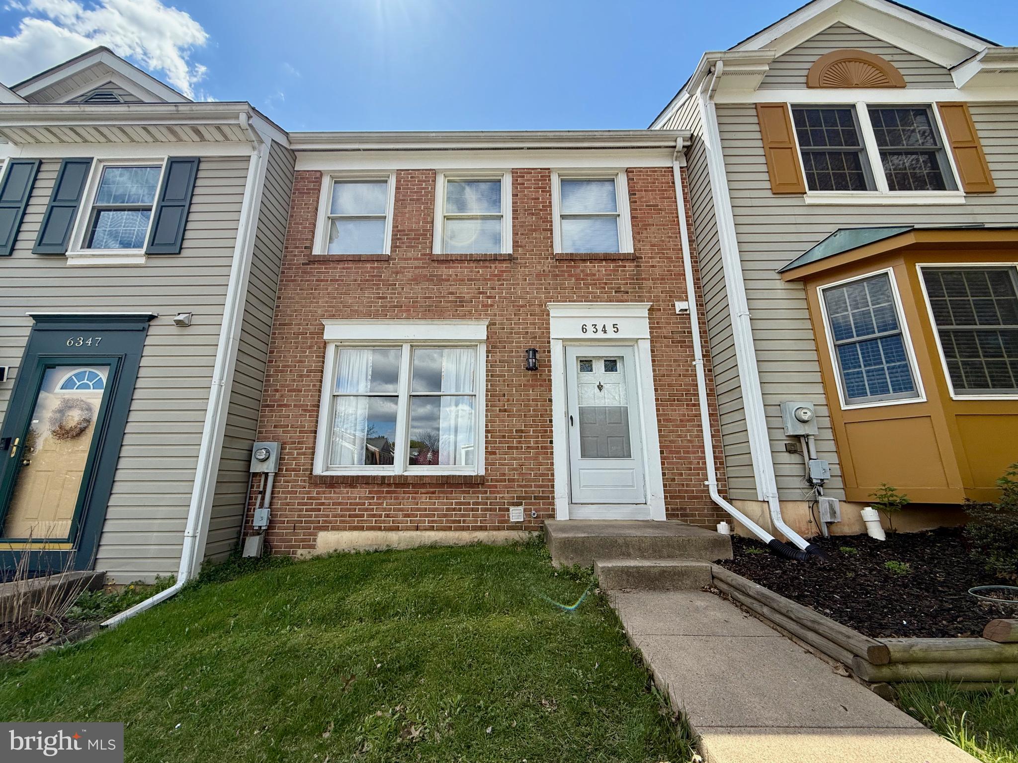 6345 New Haven Ct