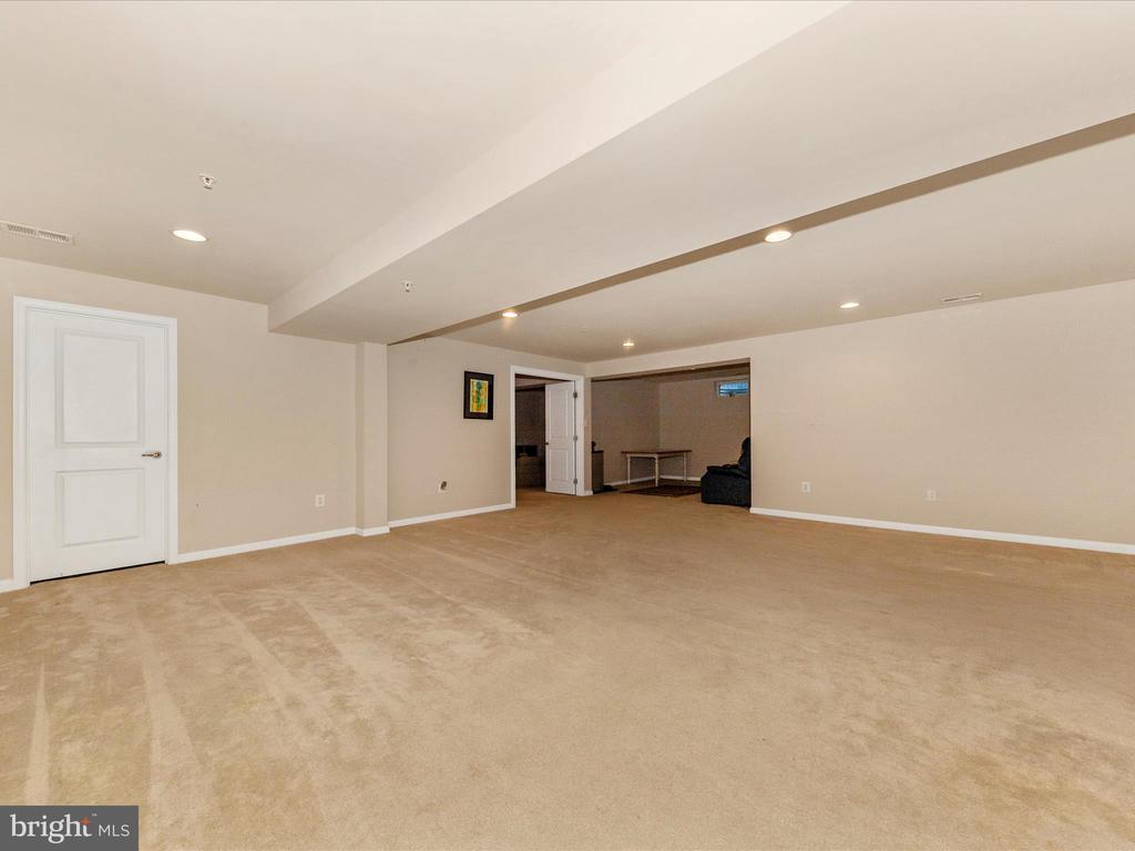 2215 Battery Ct