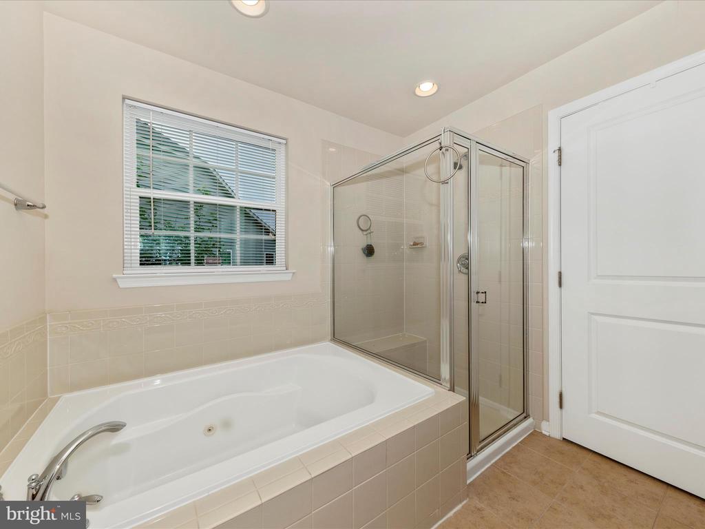 2215 Battery Ct