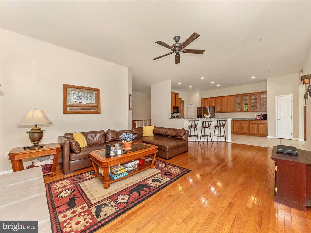 2215 Battery Ct