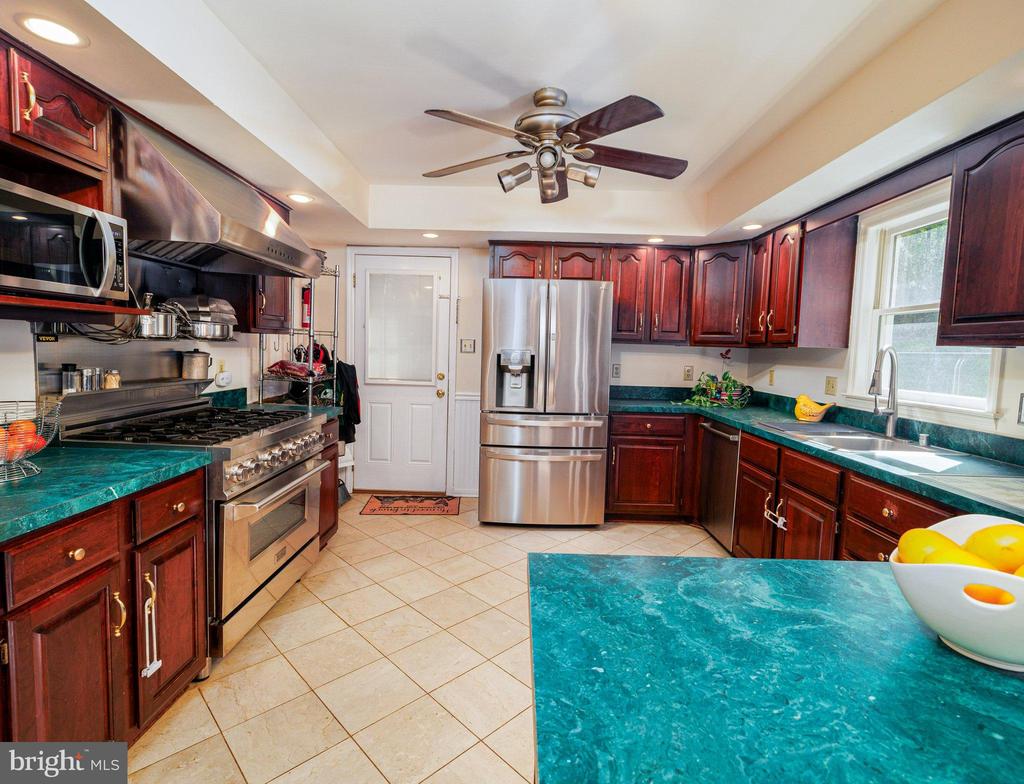 4110 Basford Rd