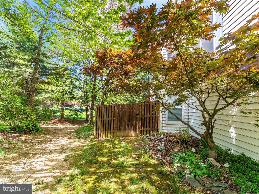 109 Rock Creek Ct