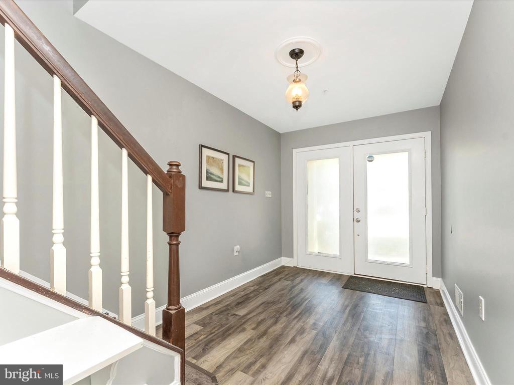 109 Rock Creek Ct